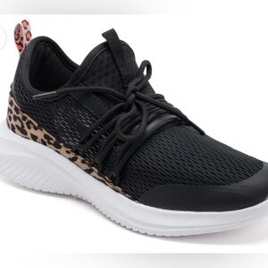Corkys Soft Serve Slip on Leopard Sneaker — size 8